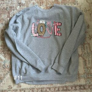 Nursing sweatshirt